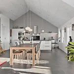 4 Bedroom Stunning In Сasa de vacaciones *