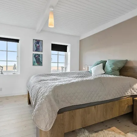 Dom wakacyjny 4 Bedroom Stunning In