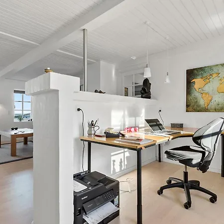 4 Bedroom Stunning In *