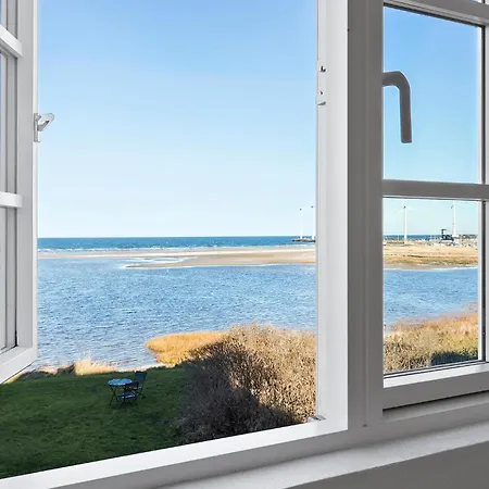 4 Bedroom Stunning In Glesborg