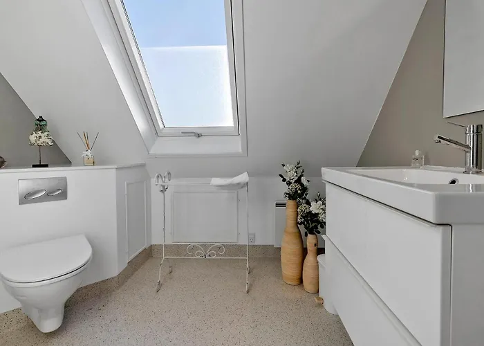 4 Bedroom Stunning In Casa de Férias Glesborg