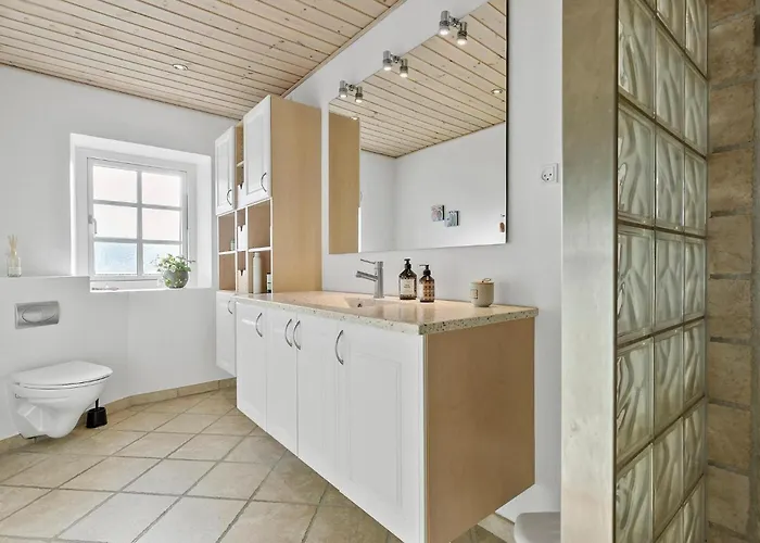 4 Bedroom Stunning In Casa de Férias
