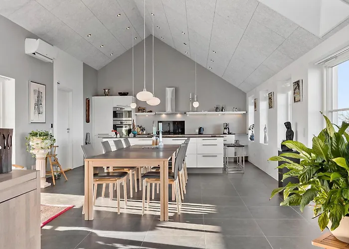 4 Bedroom Stunning In Casa de Férias *